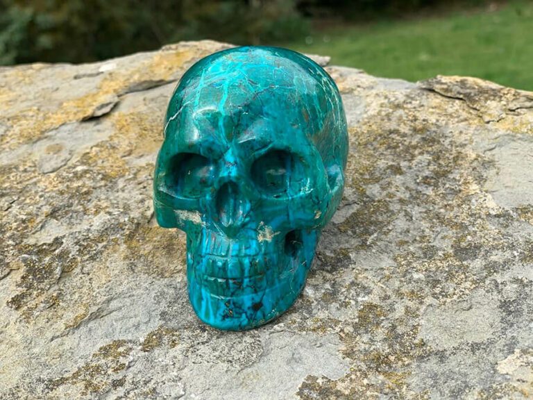 Chrysocolla skull (Madagascar)