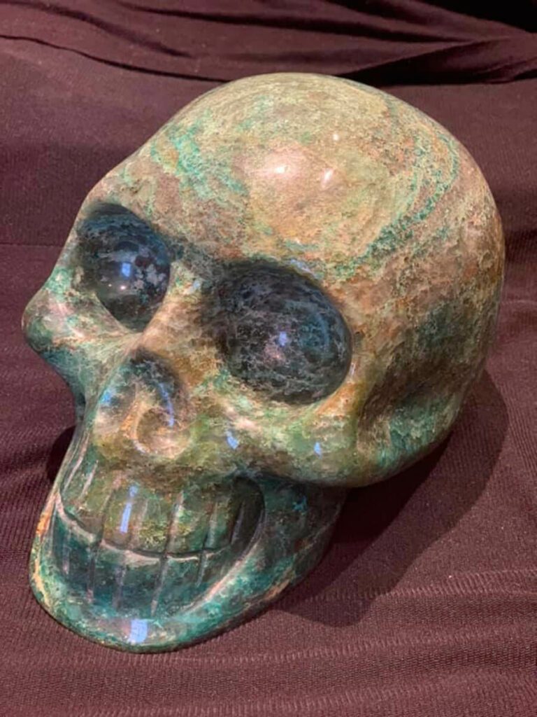 Chrysocolla skull