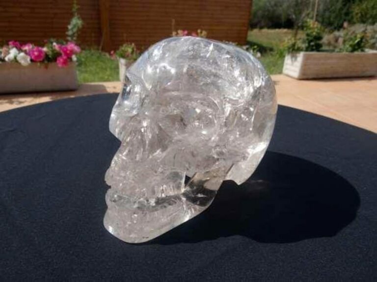 Rock Crystal Skull (removable jaw)