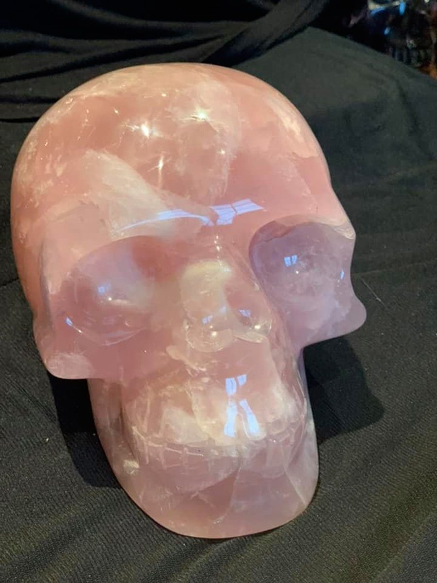 Crâne en Quartz Rose